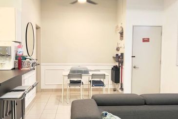 Eristana @ Seri Pristana