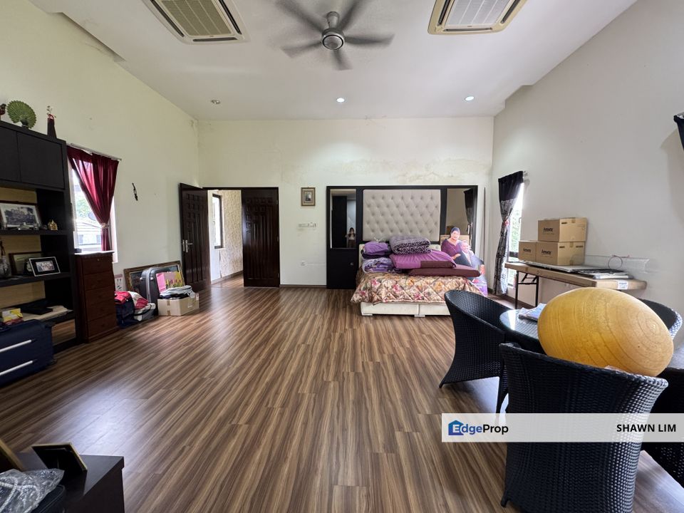 Saujana Impian Golf & Country Club, Kajang Spacious 3 Storey Bungalow, Selangor, Kajang