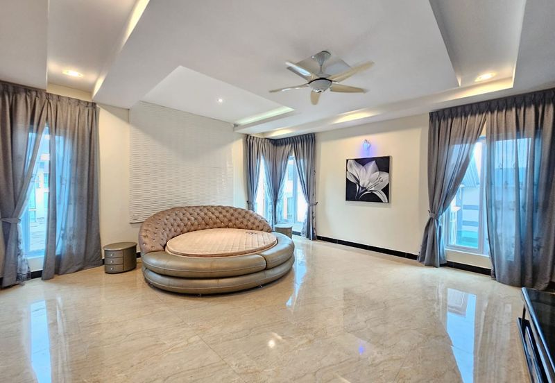 The Lotus of The Mines