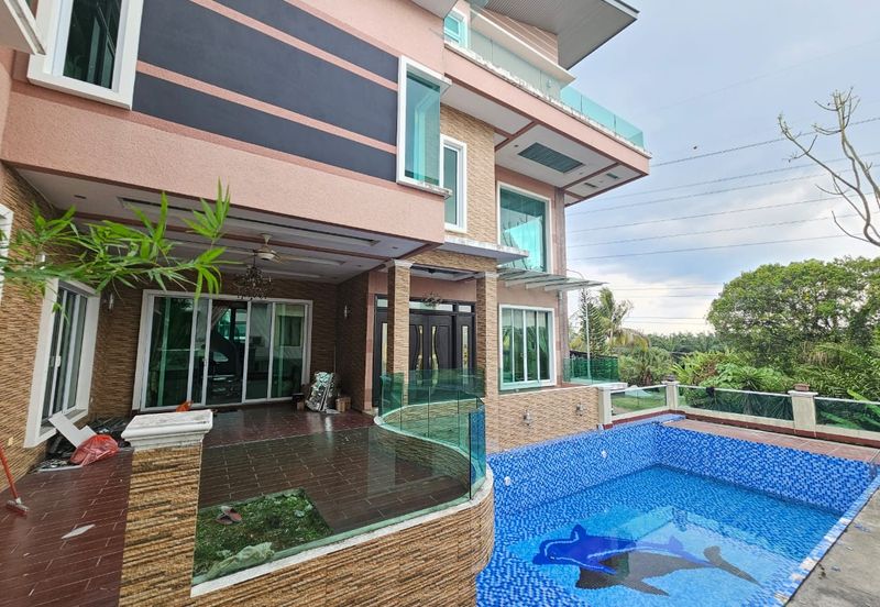 The Lotus of The Mines