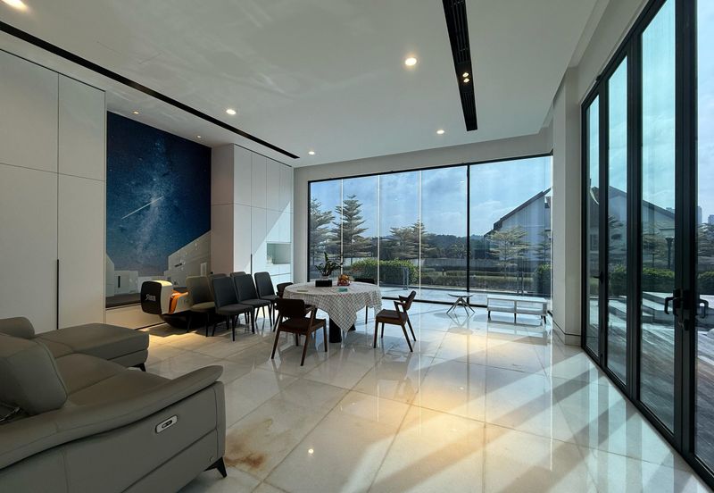 The Lotus of The Mines