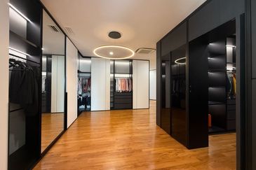 The Lotus of The Mines