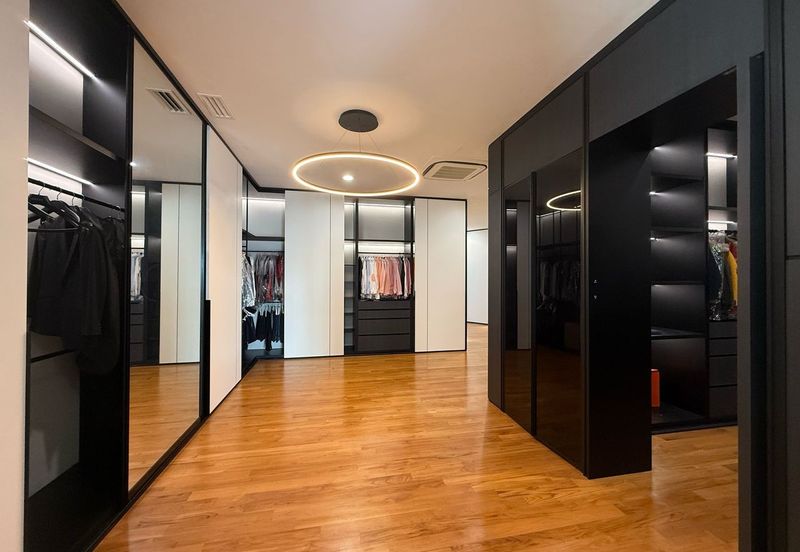 The Lotus of The Mines