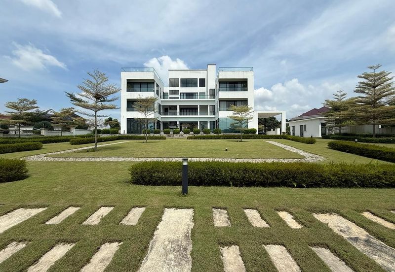 The Lotus of The Mines