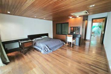 The Lotus of The Mines