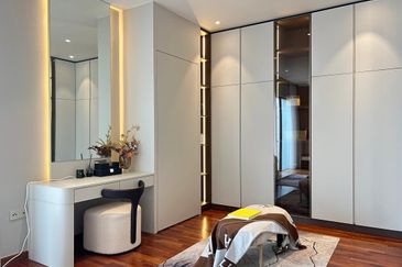 Senja Lakeside Estate