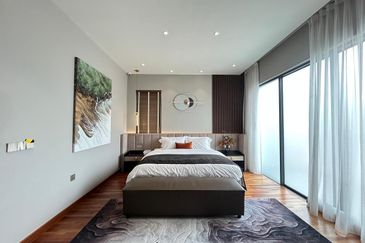 Senja Lakeside Estate