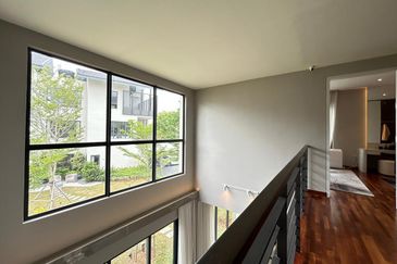 Senja Lakeside Estate