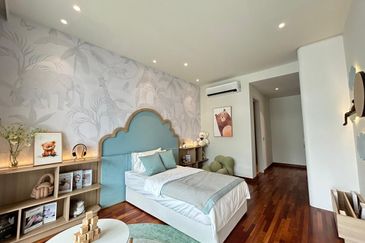 Senja Lakeside Estate