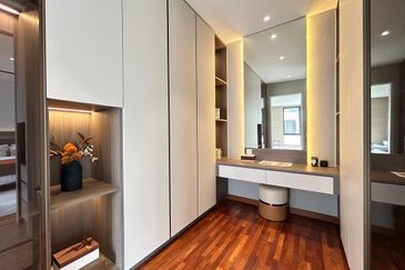 Senja Lakeside Estate