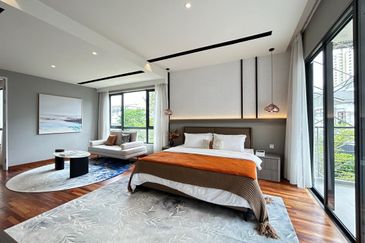 Senja Lakeside Estate