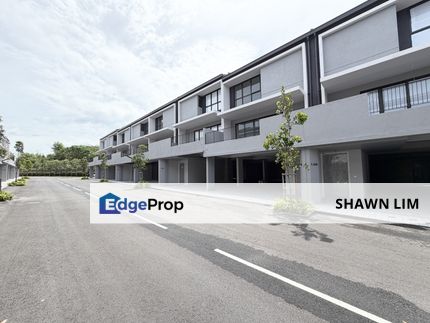 Seri Kembangan Bukit Serdang Hayat Villa 3 Storey Terrace , Selangor, Seri Kembangan