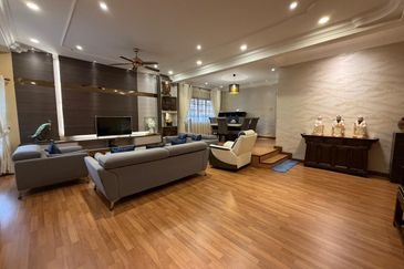 SL 4, Bandar Sungai Long