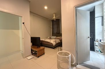 Avenue 6, Bandar Tun Hussein Onn