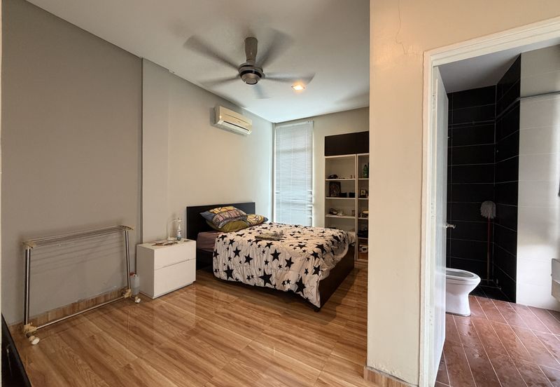 Avenue 6, Bandar Tun Hussein Onn