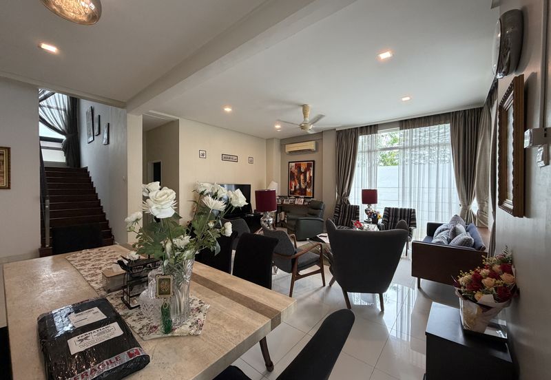 Avenue 6, Bandar Tun Hussein Onn