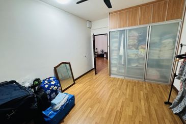 Saffron Hills @ Denai Alam