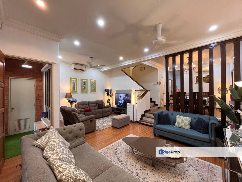 Renovated & Extended Unit. Teres 2 Tingkat, Alam Budiman Seksyen U10 Shah Alam., Selangor, Shah Alam