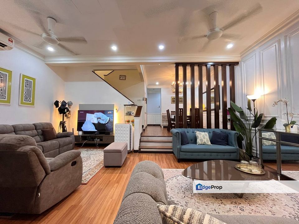 Renovated & Extended Unit. Teres 2 Tingkat, Alam Budiman Seksyen U10 Shah Alam., Selangor, Shah Alam