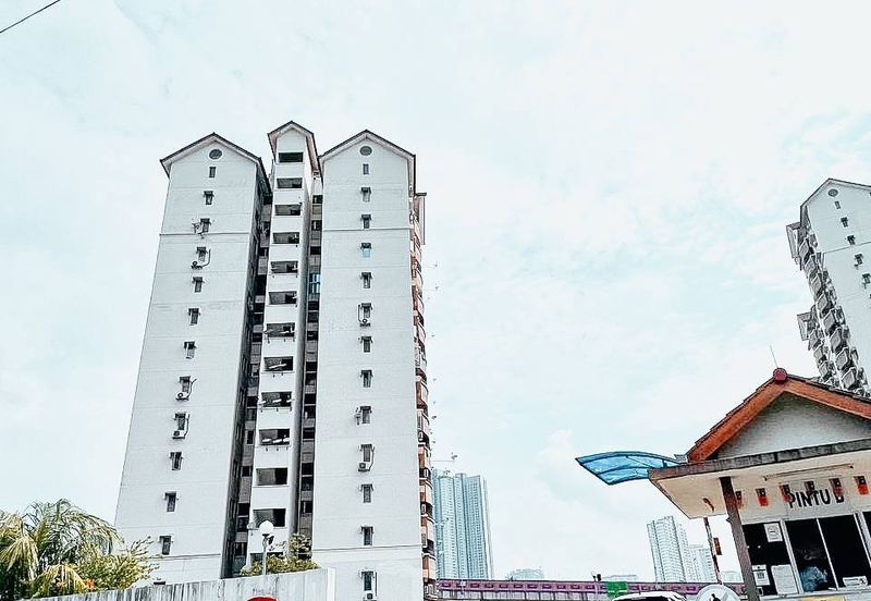 Sentul Utama Condominium