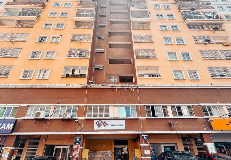 Residensi Bistaria, Ukay Bistari