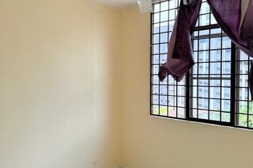 Desa Temenggong Apartment