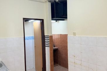 Desa Temenggong Apartment