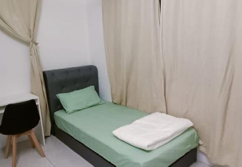 Residensi Bistaria, Ukay Bistari