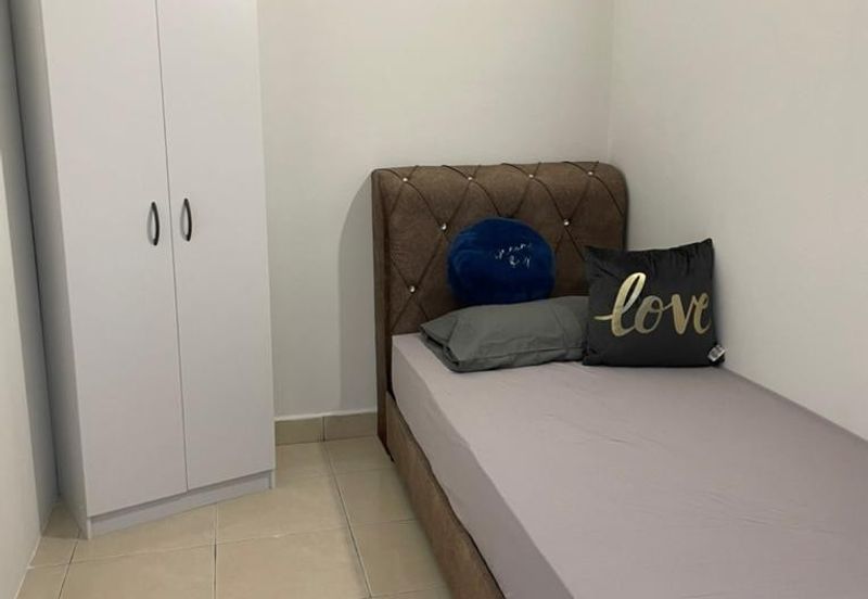 Residensi Bistaria, Ukay Bistari