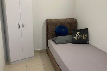 Residensi Bistaria, Ukay Bistari