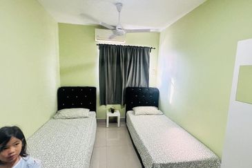 Residensi Bistaria, Ukay Bistari