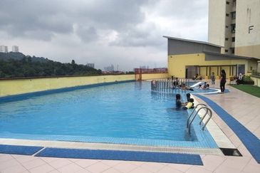 Residensi Bistaria, Ukay Bistari