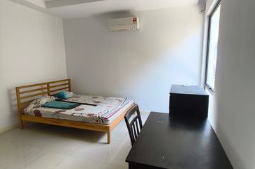 Mozart, Symphony Hills