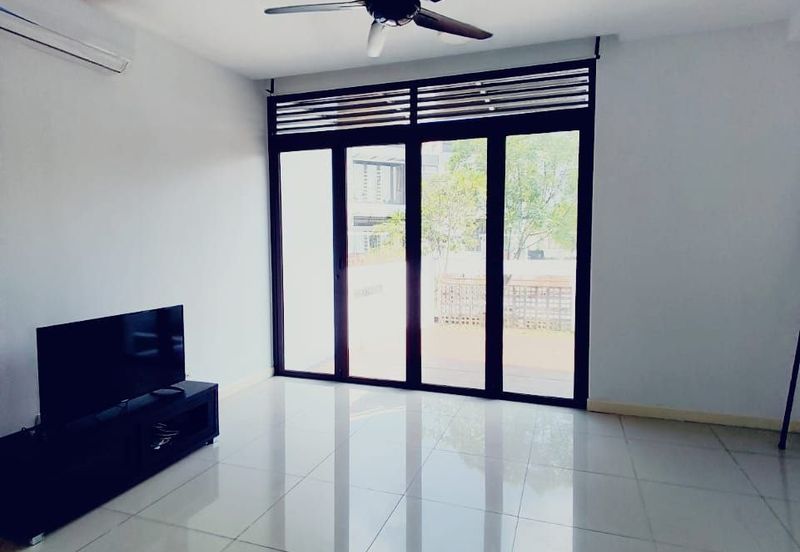 Mozart, Symphony Hills