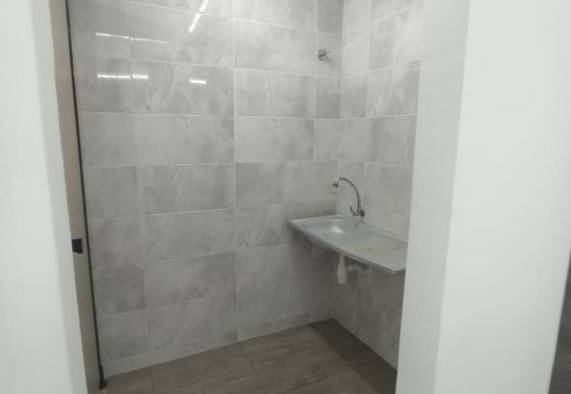 Kenwingston Square Garden