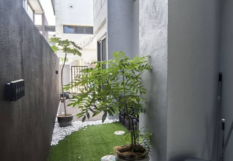 The Mulia Residences Cyberjaya Selangor 3 Storey Terrace House, Semi D Modern Concept For Sale