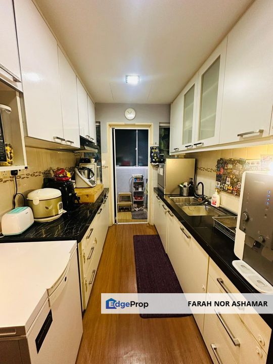 Banjaria Court Batu Caves Selangor - Fully Furnished Pool View - For Rent, Selangor, Batu Caves 