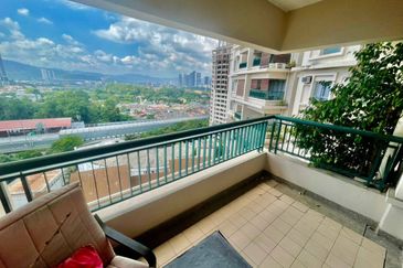 Seri Maya Condominium