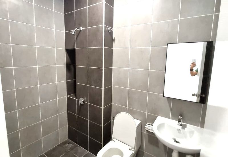 Reef Of Tropics, Setia Eco Glades