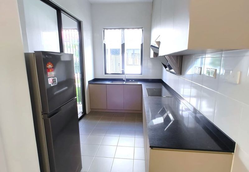 Reef Of Tropics, Setia Eco Glades