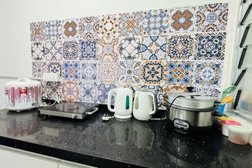 Residensi Bistaria, Ukay Bistari