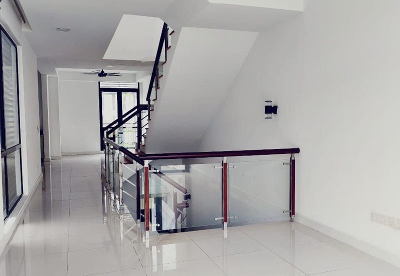 Mozart, Symphony Hills