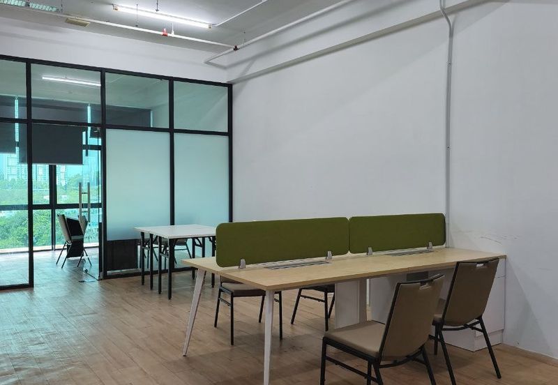 Kenwingston Square Garden