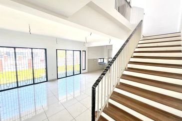 Elmina Green Three @ City of Elmina