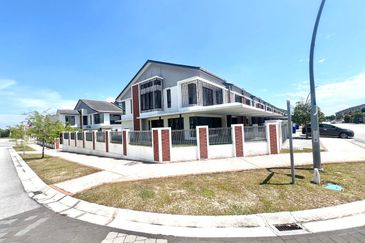 Elmina Green Three @ City of Elmina