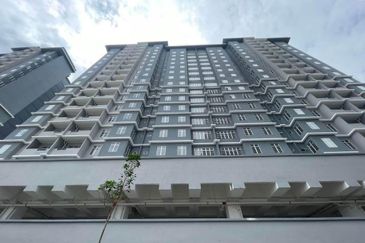 Residensi Melaka Tengah 2