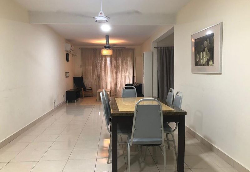 Putra Villa Kondominium