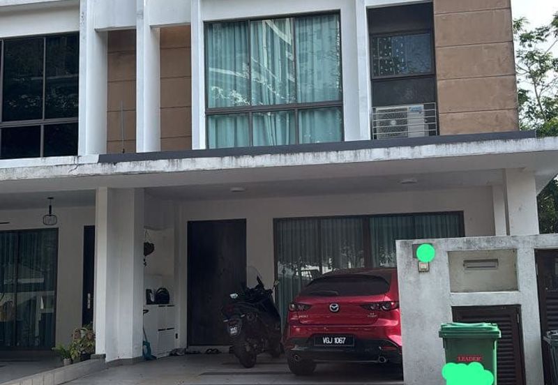 Lake Point Residence