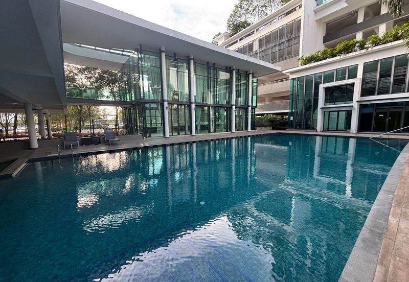 Lake Point Residence