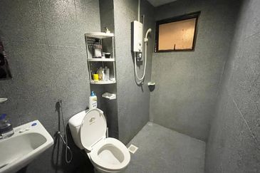 Royal Domain Sri Putramas II